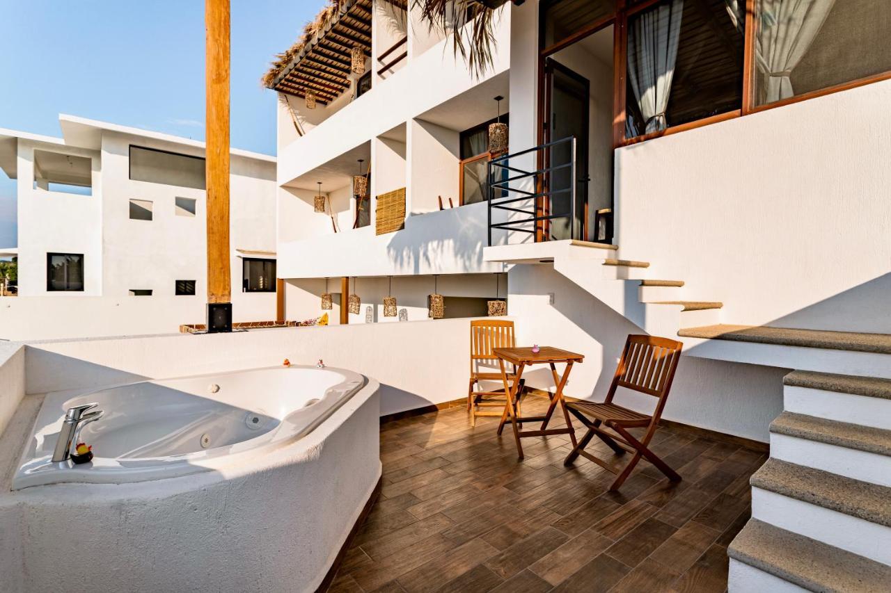 Punta Kai Hotel & Hostal ปูแอร์โตเอสกอนดิโด ภายนอก รูปภาพ